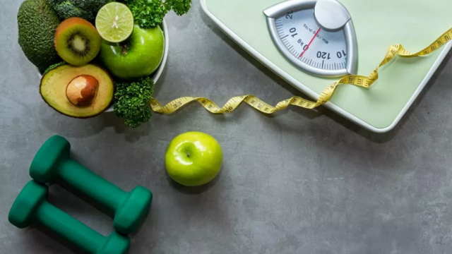 Comment perdre du poids de manière saine et durable : Conseils pratiques et plans alimentaires